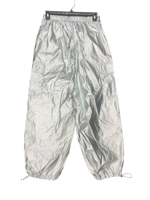 Pants Cargo & Utility By Clothes Mentor In Silver, Size: 10