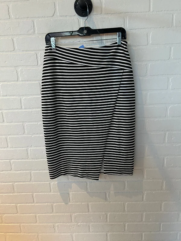 Skirt Midi By White House Black Market In Black & White, Size: 8